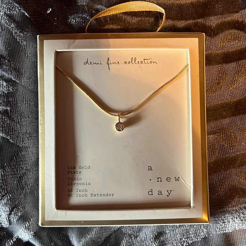14K Gold Plated Necklace W/ Cubic Zirconia Diamond Stud! BRAND NEW IN PACKAGE!